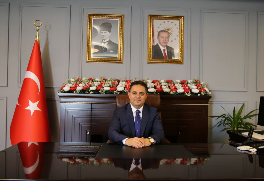 KAYMAKAM ŞENEL'DEN 23 NİSAN MESAJI