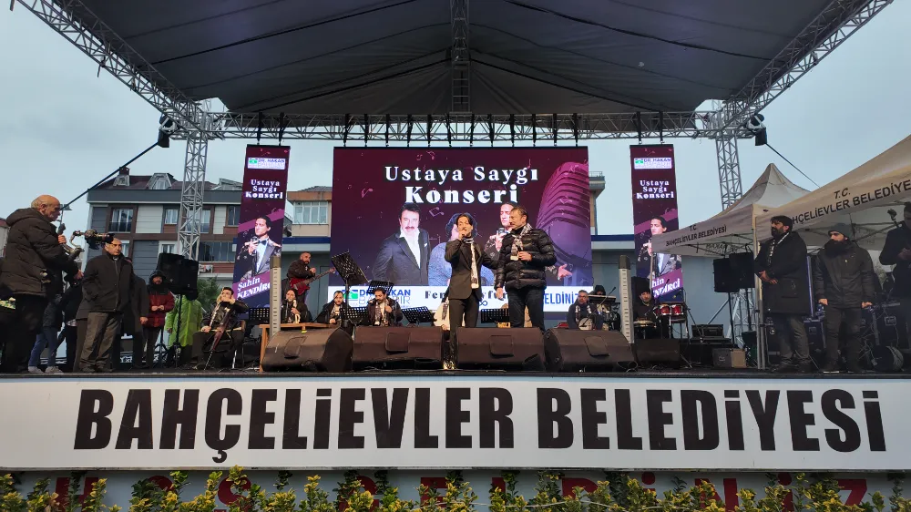 BAHÇELİEVLER'DE FERDİ TAYFUR ANISINA USTAYA SAYGI KONSERİ DÜZENLENDİ