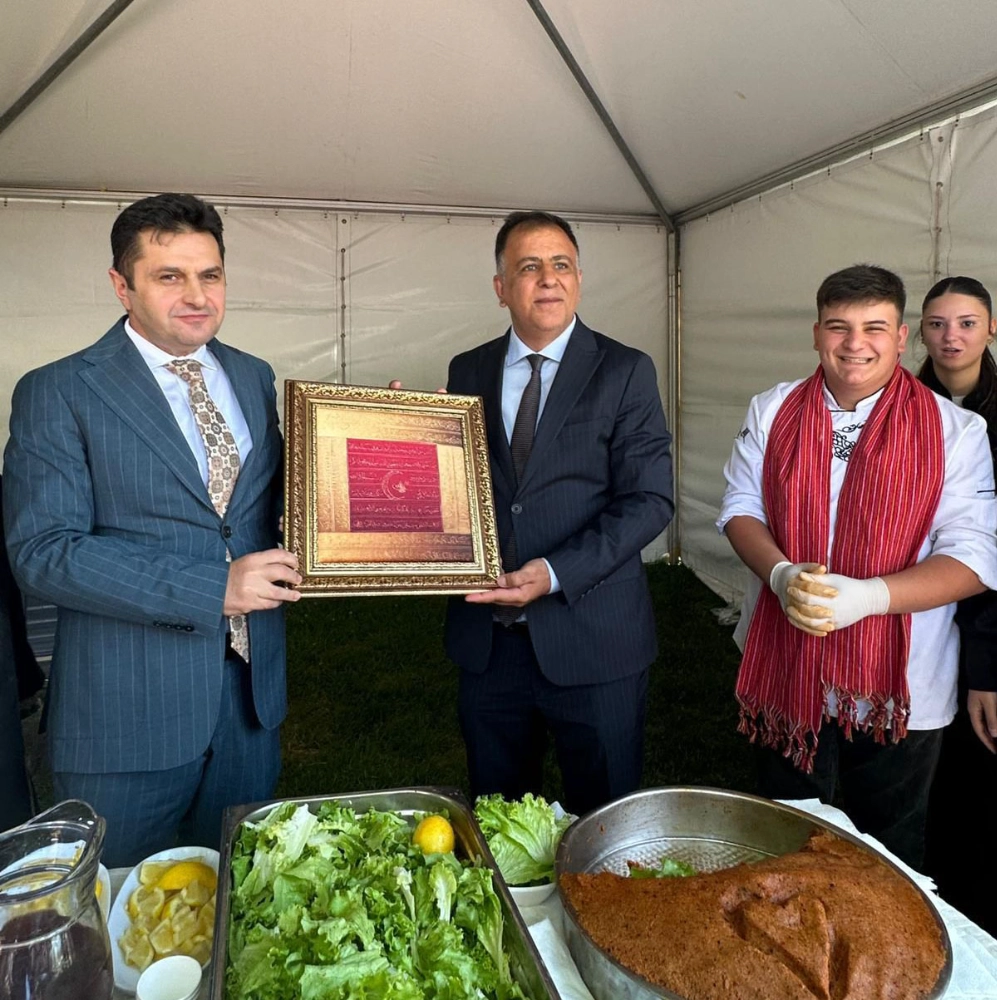 ULUSLARARASI GASTRONOMİ FESTİVALİNDE ARNAVUTKÖY RÜZGÂRI