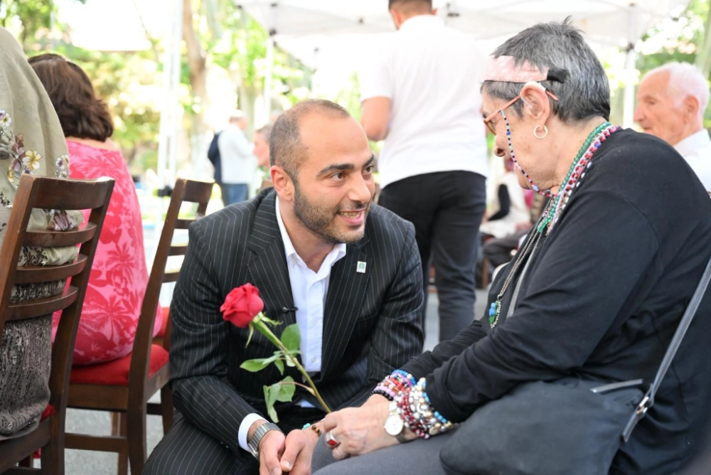 ERAY KARADENİZ’DEN DARÜLACEZE SAKİNLERİNE ANLAMLI ZİYARET