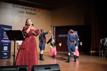 KAHRAMANMARAŞ KÜLTÜR YOLU FESTİVALİ'NİN DÖRDÜNCÜ GÜNÜ KONSER, SERGİ VE ATÖLYELERLE RENKLENDİ
