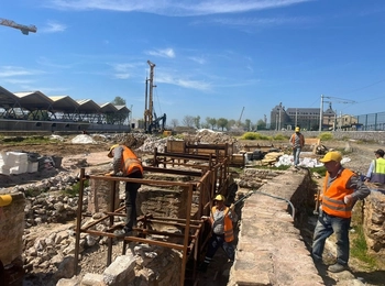 HAYDARPAŞA’NIN TEMELLERİNDE KRİTİK TESPİT: AHŞAP KAZIKLARIN YÜZDE 80’İ YOK OLMUŞ